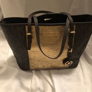 MK purse